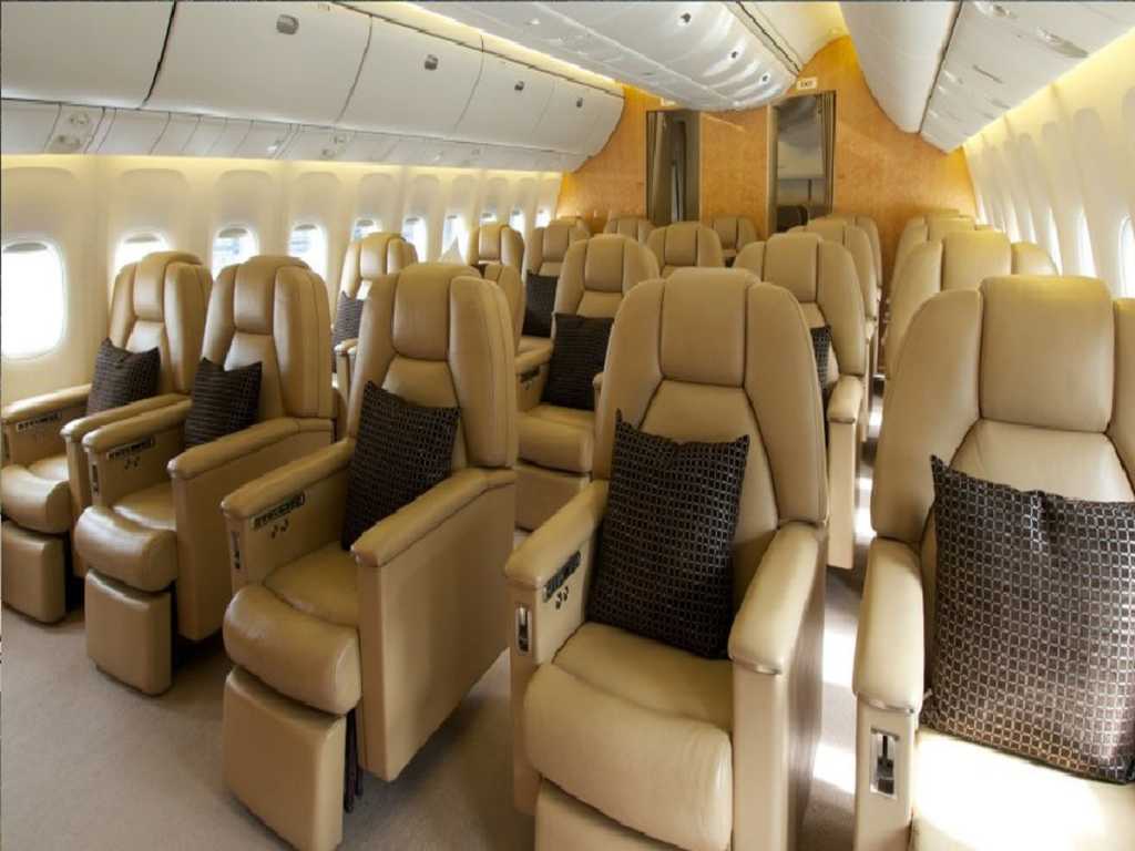 Boeing 767 Interior4 Hongkong Jet