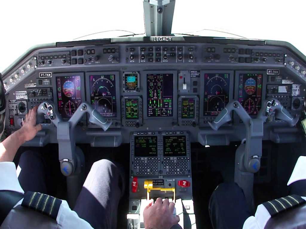 Legacy-650-cockpit – Hongkong Jet